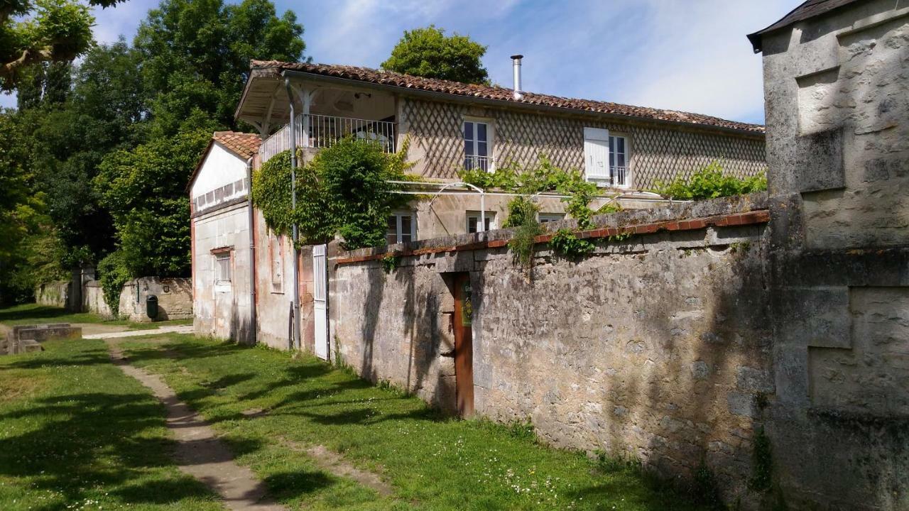 Le Gue Renard-Un Balcon Sur La Charente Villa Jarnac Ngoại thất bức ảnh